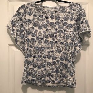 GAP Blue and White Patterned Top
